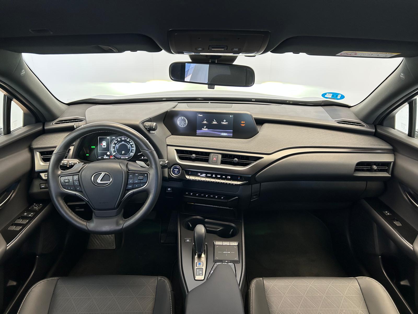 UX 300e